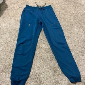 fabletics scrub joggers